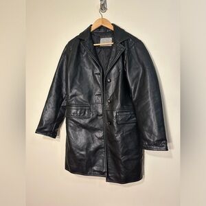A. Collezioni Vintage italia Black leather jacket size Medium fits like a small